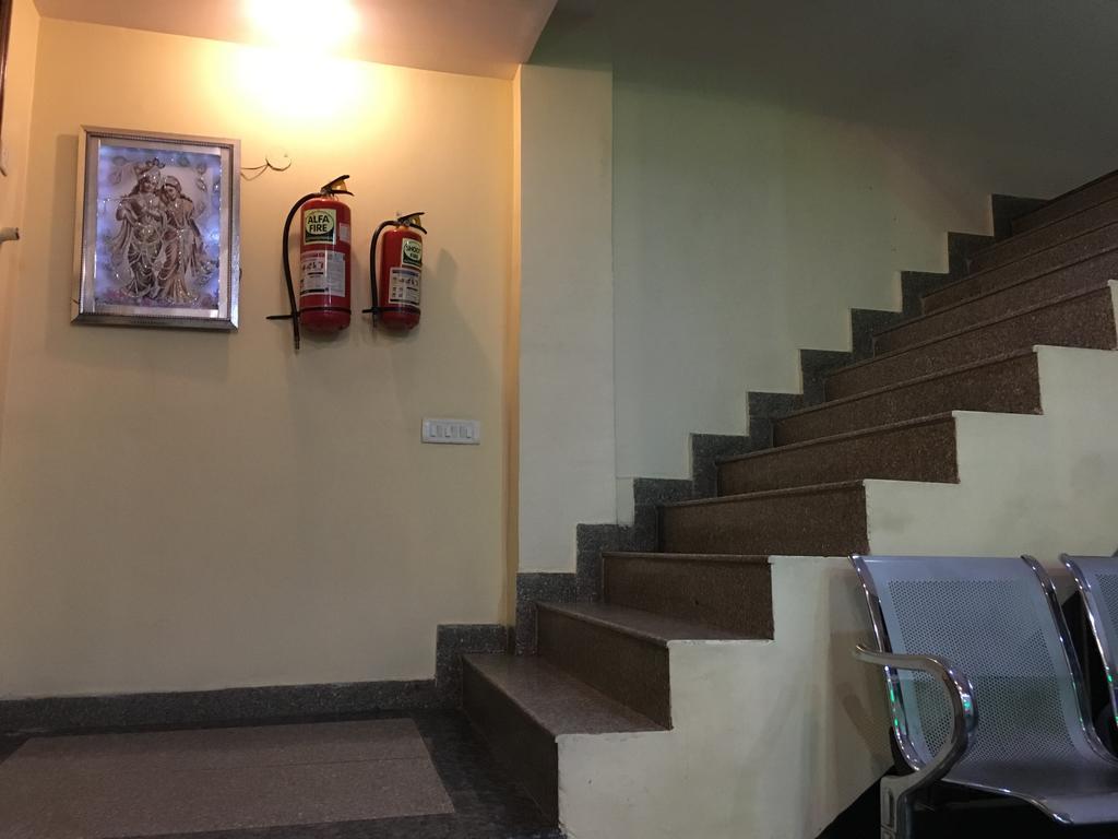 Hotel Vintage Inn New Delhi Luaran gambar
