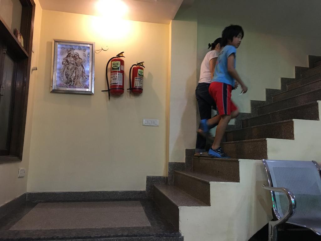 Hotel Vintage Inn New Delhi Luaran gambar